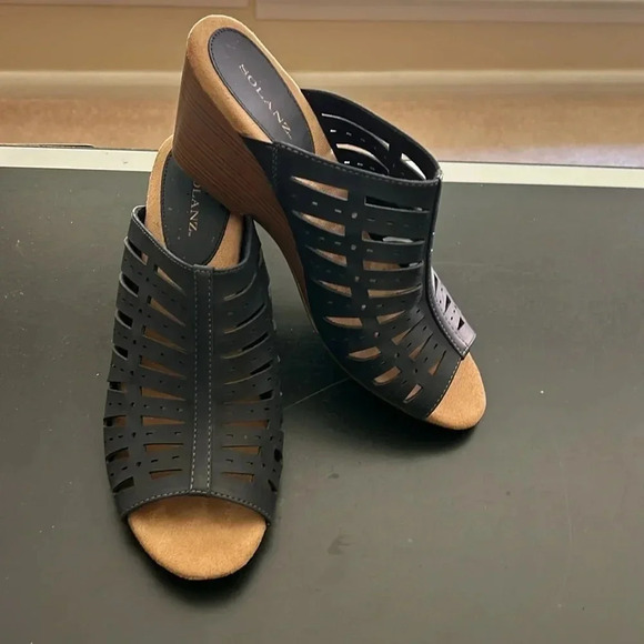 Solanz Paulette Leather Wedge Slide on sandals Blue Womens 9.5 wide - Picture 2 of 3